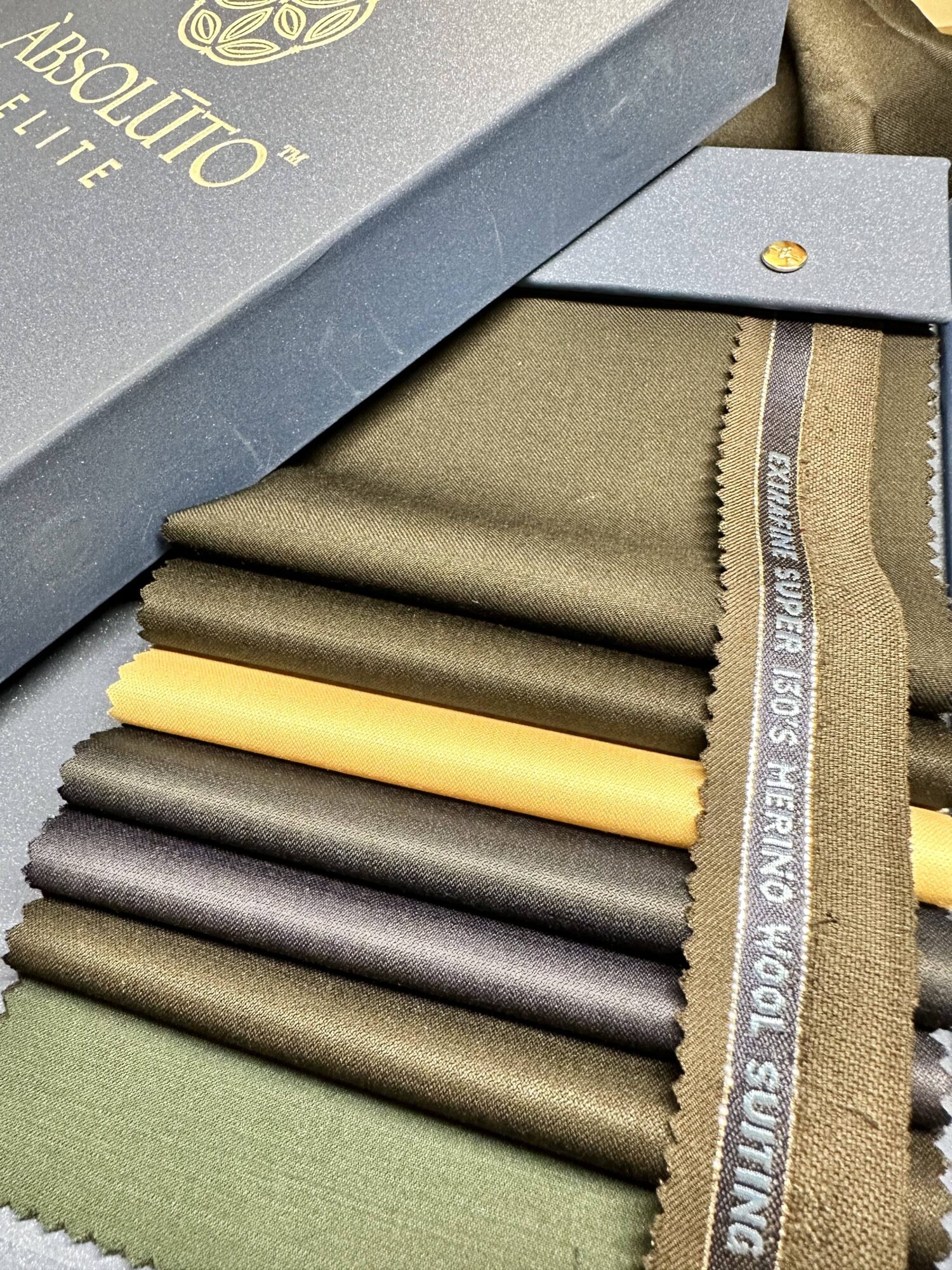 Absoluto Eliite - Ambrogio - 95% Super 160's Wool 5% Poly